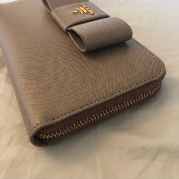 Prada Saffiano Ribbon Bow Zip Around Wallet - Picture 5 of 11